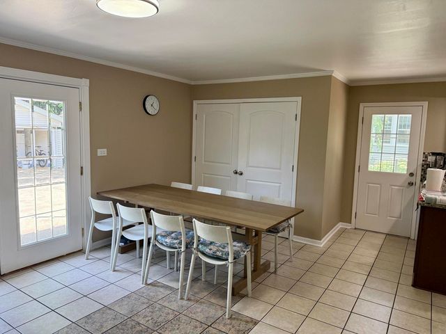 1140 S Van Buren Avenue, Des Plaines, IL 60018