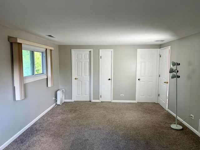 1140 S Van Buren Avenue, Des Plaines, IL 60018