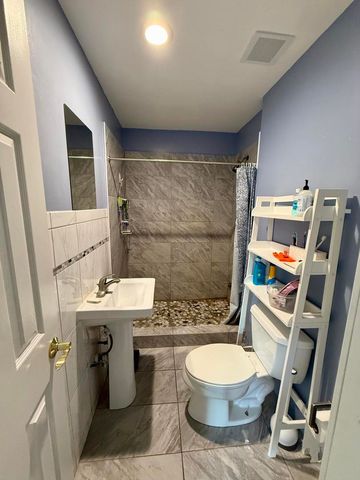 1140 S Van Buren Avenue, Des Plaines, IL 60018