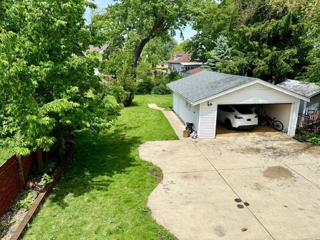 1140 S Van Buren Avenue, Des Plaines, IL 60018