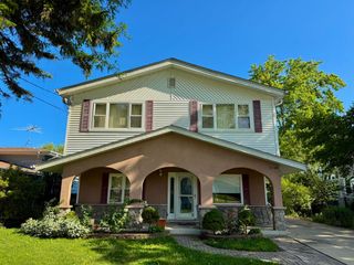 1140 S Van Buren Avenue, Des Plaines, IL 60018
