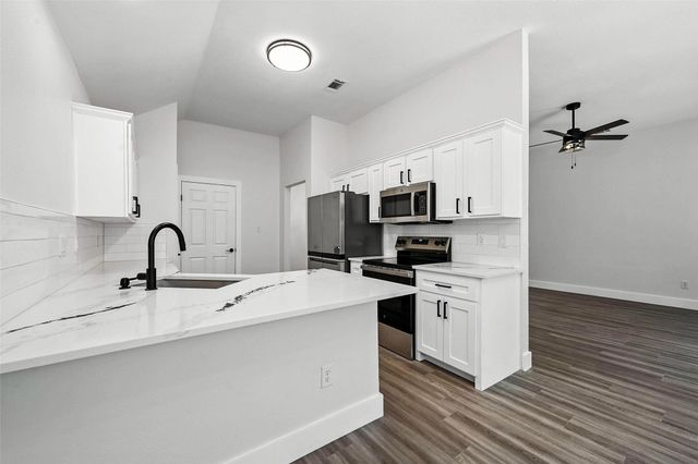 8016 Adcock Court, Fort Worth, TX 76137