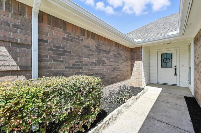 8016 Adcock Court, Fort Worth, TX 76137