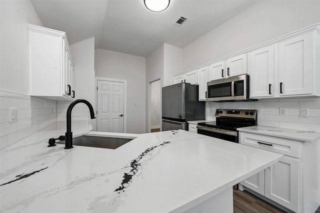 8016 Adcock Court, Fort Worth, TX 76137