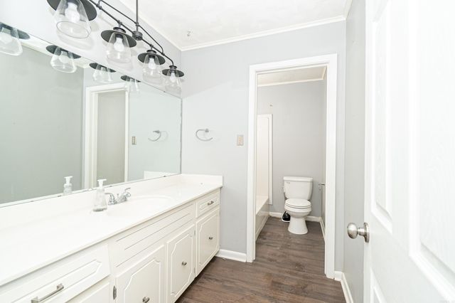 1212 N Main St, Monticello, AR 71655