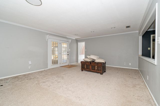 1212 N Main St, Monticello, AR 71655