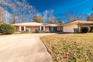 1212 N Main St, Monticello, AR 71655