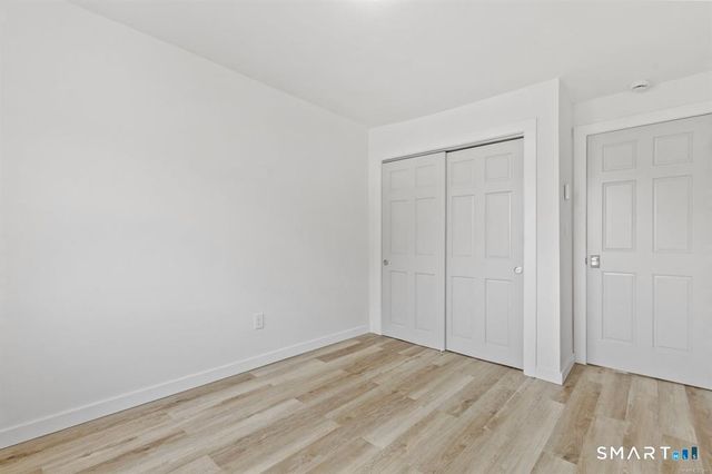 17 Avon Lane, Stamford, CT 06907