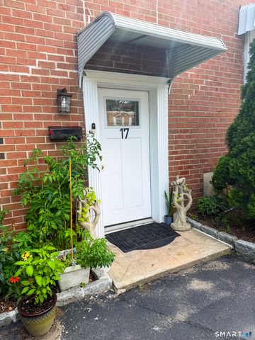 17 Avon Lane, Stamford, CT 06907