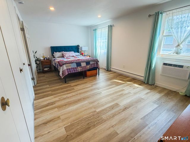 17 Avon Lane, Stamford, CT 06907