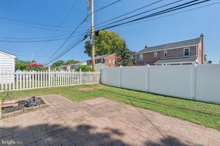 32 E WESTWOOD PARK DR, Havertown, PA 19083