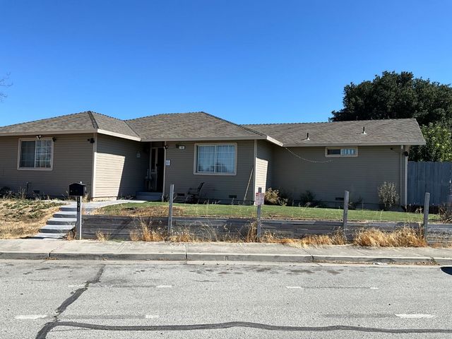 101 Westside Boulevard, Hollister, CA 95023