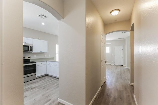 8827 W Hess Street, Tolleson, AZ 85353