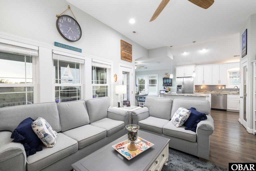 Image 7 of property listing at 902 Monteray Drive Lot 100, Corolla, NC 27927