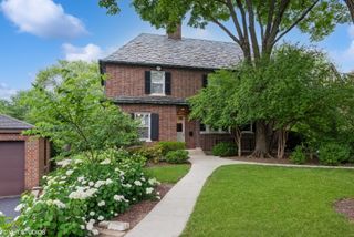1092 Wexford Court 1092, Wheaton, IL 60189
