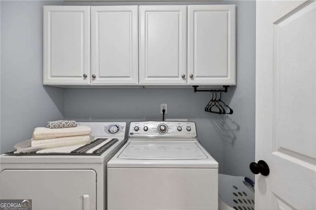 135 Hembree Grove Court, Roswell, GA 30076