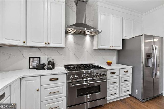 135 Hembree Grove Court, Roswell, GA 30076