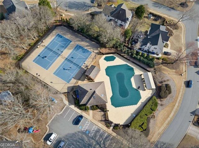 135 Hembree Grove Court, Roswell, GA 30076