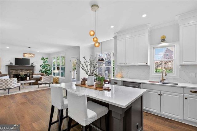 135 Hembree Grove Court, Roswell, GA 30076