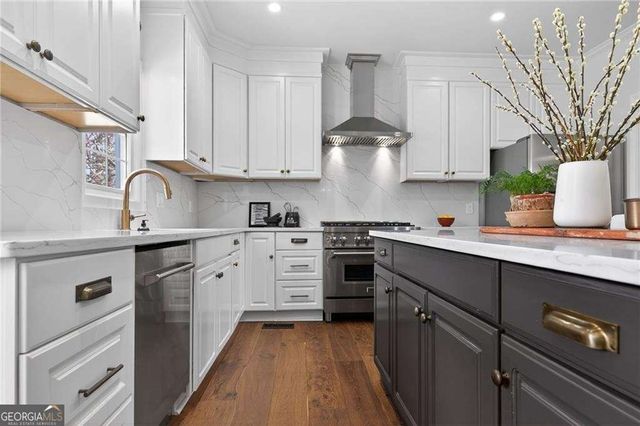 135 Hembree Grove Court, Roswell, GA 30076