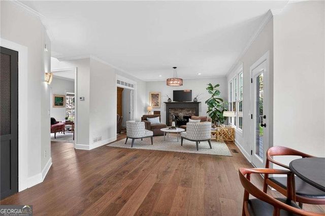 135 Hembree Grove Court, Roswell, GA 30076