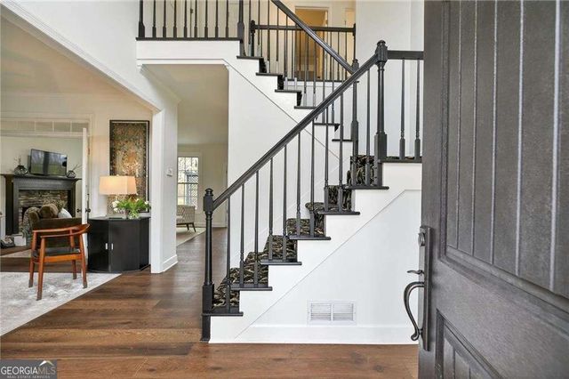 135 Hembree Grove Court, Roswell, GA 30076