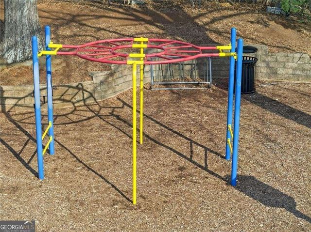 135 Hembree Grove Court, Roswell, GA 30076