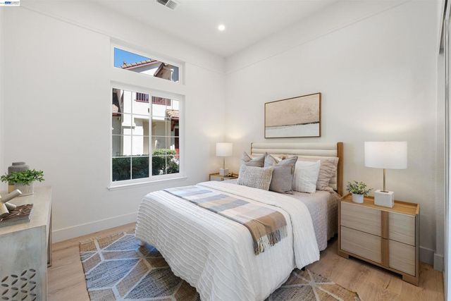 5740 Belleza Dr, Pleasanton, CA 94588