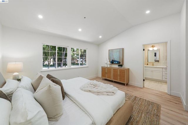 5740 Belleza Dr, Pleasanton, CA 94588