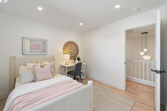 5740 Belleza Dr, Pleasanton, CA 94588