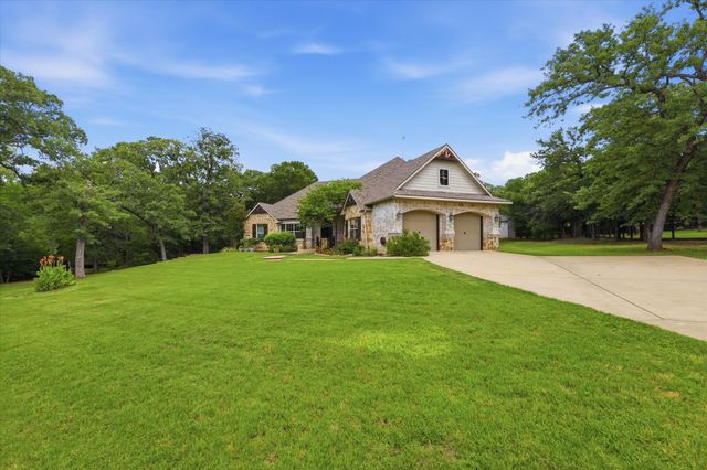 6630 Blackjack Oaks Road, Aubrey, TX 76227