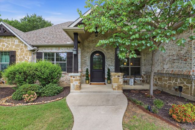 6630 Blackjack Oaks Road, Aubrey, TX 76227