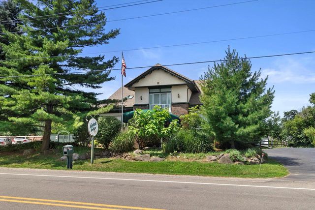 W3216 S Lakeshore DRIVE #14, Lake Geneva, WI 53147