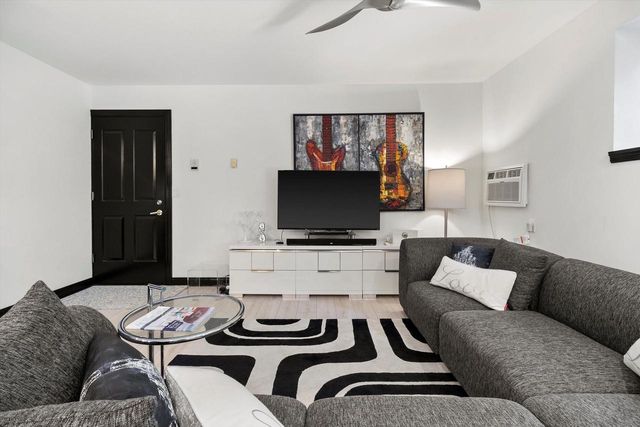 W3216 S Lakeshore DRIVE #14, Lake Geneva, WI 53147