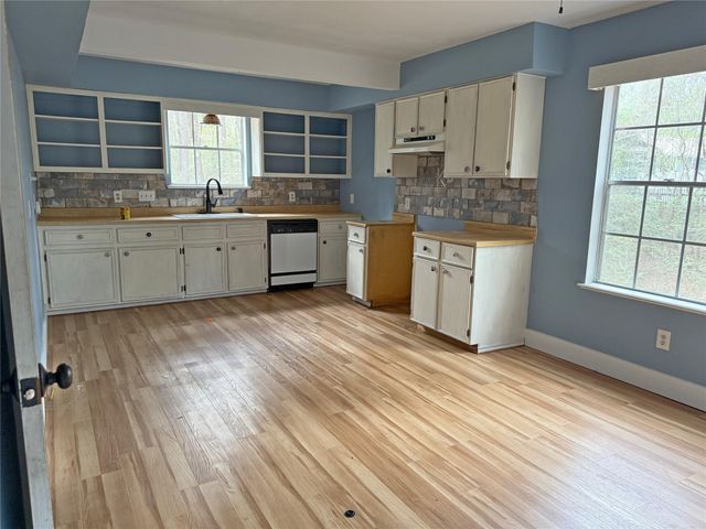 76 Corkwood Road, Trinity, TX 75862