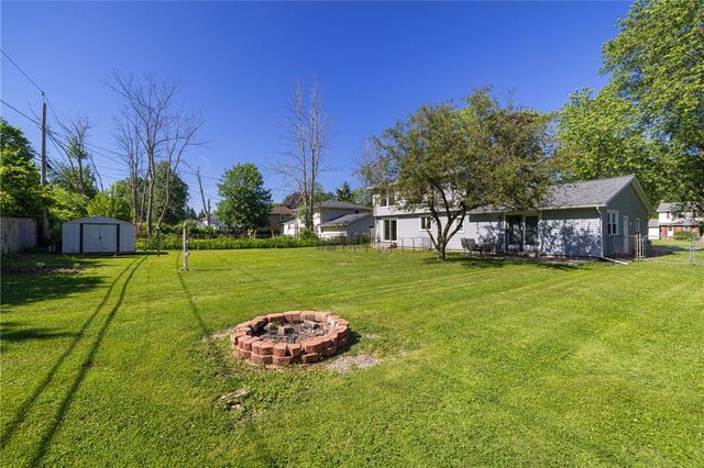 501 Bridgewood Drive, Greece, NY 14612