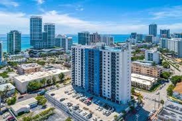 401 69th St 1010, Miami Beach, FL 33141