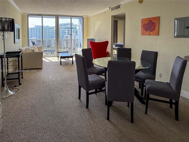 401 69th St 1010, Miami Beach, FL 33141