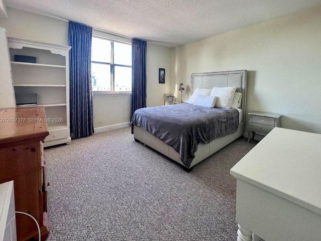 401 69th St 1010, Miami Beach, FL 33141