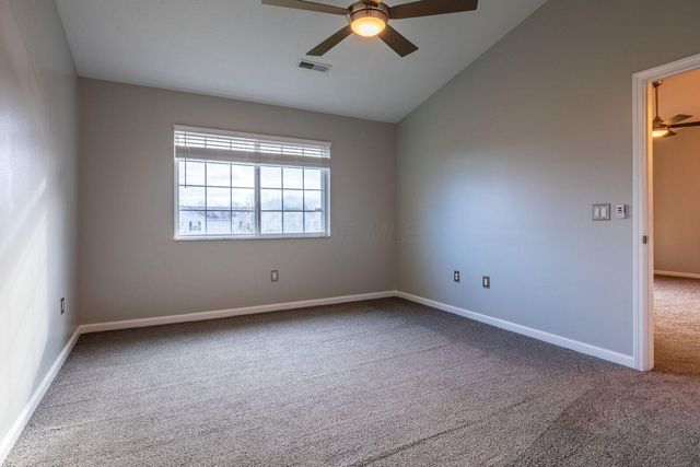 8081 Cranes Crossing Drive, Lewis Center, OH 43035