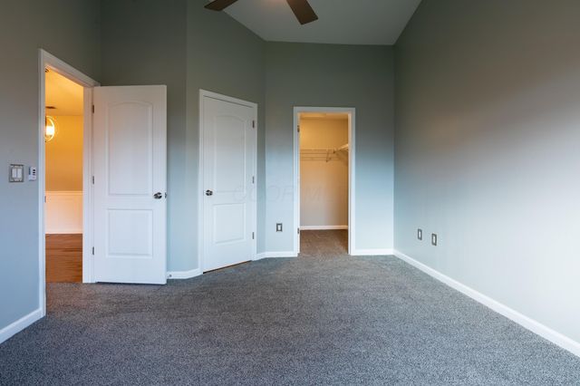 8081 Cranes Crossing Drive, Lewis Center, OH 43035