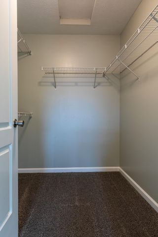 8081 Cranes Crossing Drive, Lewis Center, OH 43035