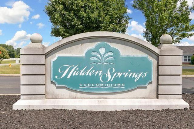 8081 Cranes Crossing Drive, Lewis Center, OH 43035