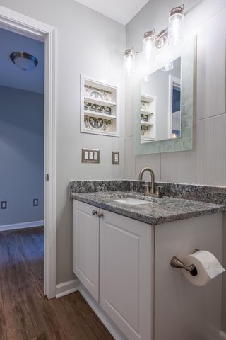 8081 Cranes Crossing Drive, Lewis Center, OH 43035