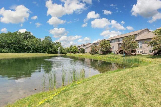 8081 Cranes Crossing Drive, Lewis Center, OH 43035