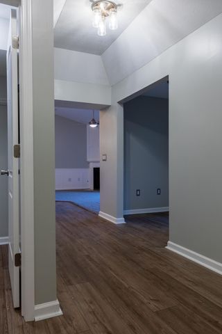 8081 Cranes Crossing Drive, Lewis Center, OH 43035