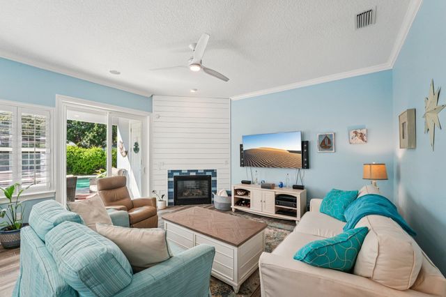 4325 Palmetto St, St Augustine, FL 32084