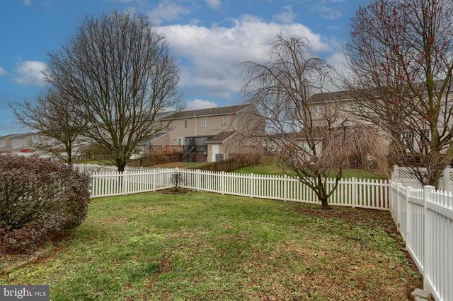 337 LIGHTHOUSE DR, Jonestown, PA 17038