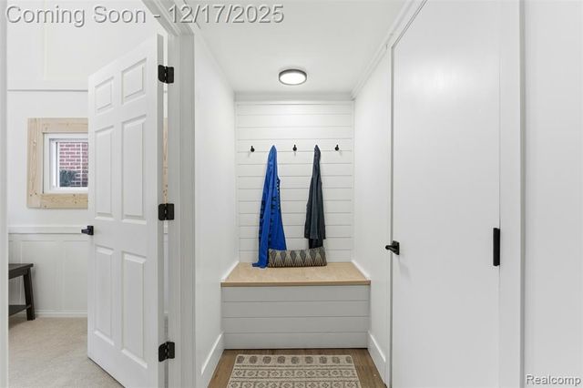 21625 Trombly Street, Saint Clair Shores, MI 48080