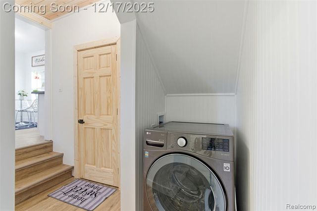 21625 Trombly Street, Saint Clair Shores, MI 48080